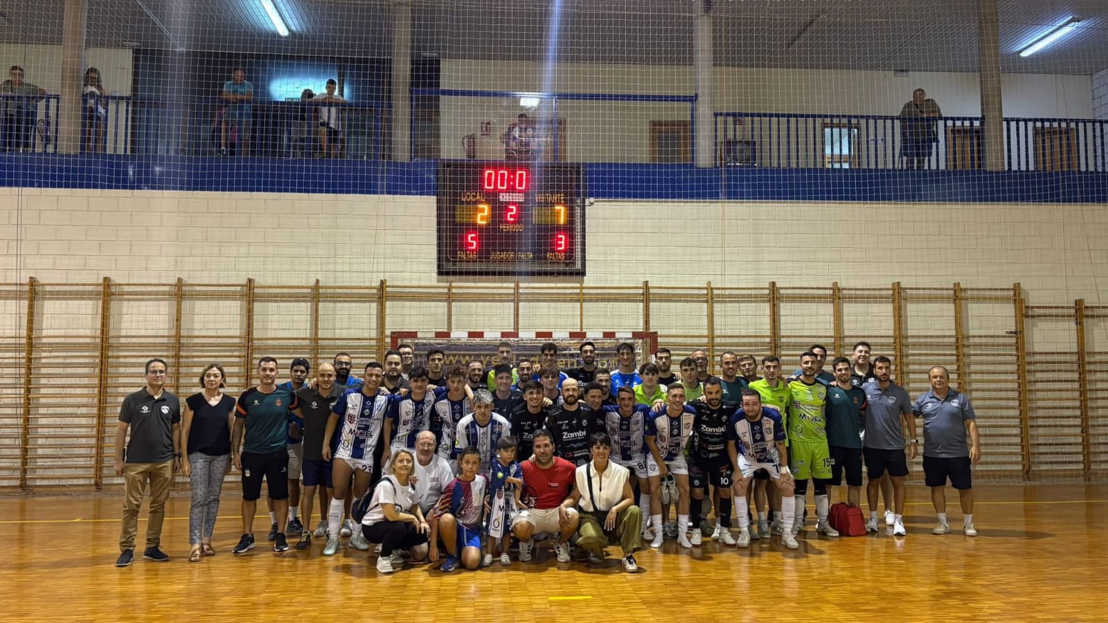 El CFS Jumilla se presenta ante su afición en un partido benéfico contra Zambú Pinatar